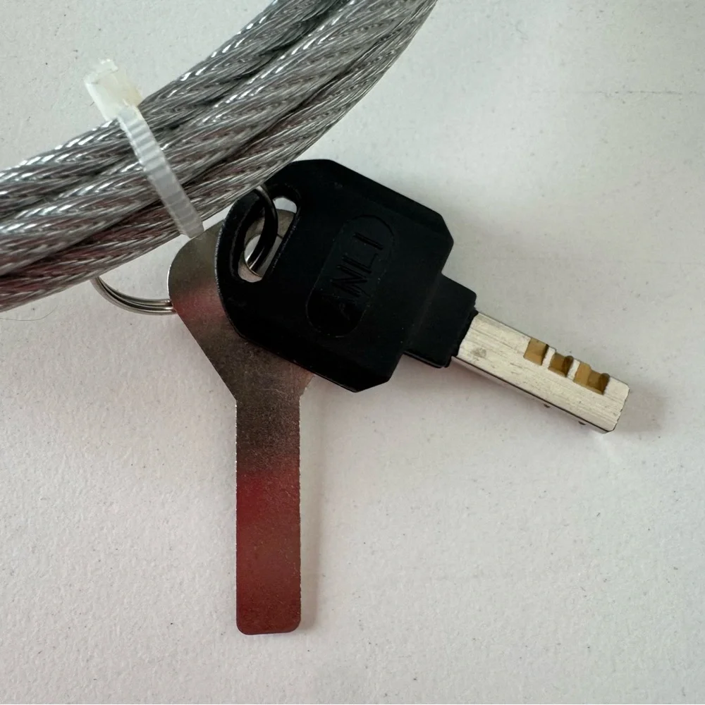 Kensington Silver Computer Laptop Security Cable with Lock and Keys